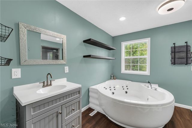 33932 Roberts Road, Eastlake, OH 44095