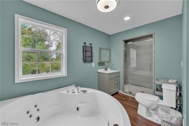 33932 Roberts Road, Eastlake, OH 44095