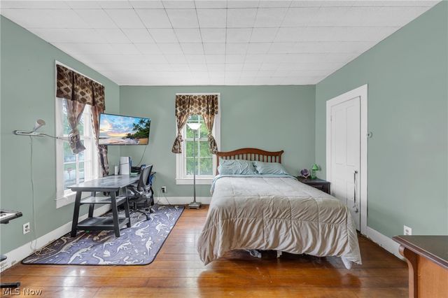 33932 Roberts Road, Eastlake, OH 44095