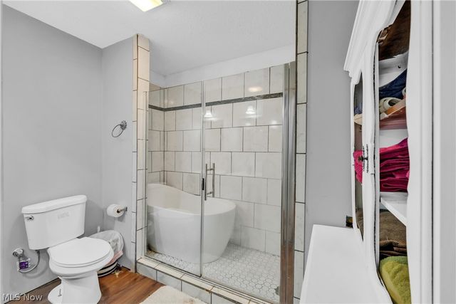 33932 Roberts Road, Eastlake, OH 44095