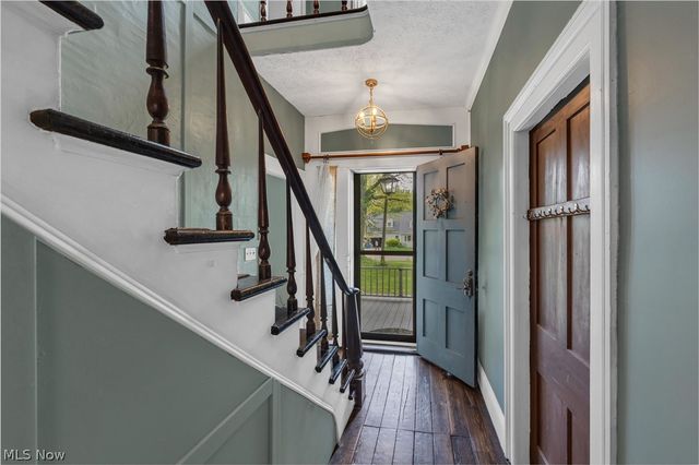 33932 Roberts Road, Eastlake, OH 44095