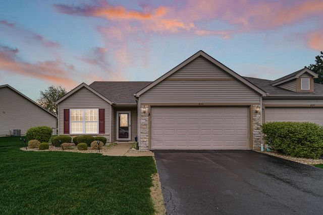 832 Flagstone Drive, Dyer, IN 46311