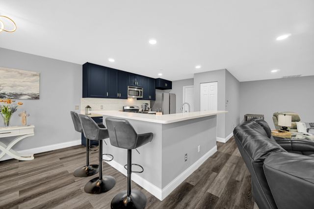 832 Flagstone Drive, Dyer, IN 46311