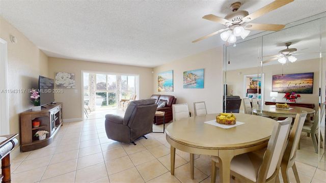 7877 Golf Cir Drive 304, Margate, FL 33063