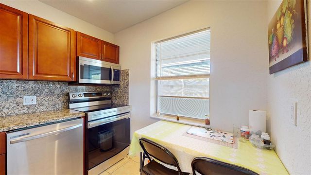 7877 Golf Cir Drive 304, Margate, FL 33063