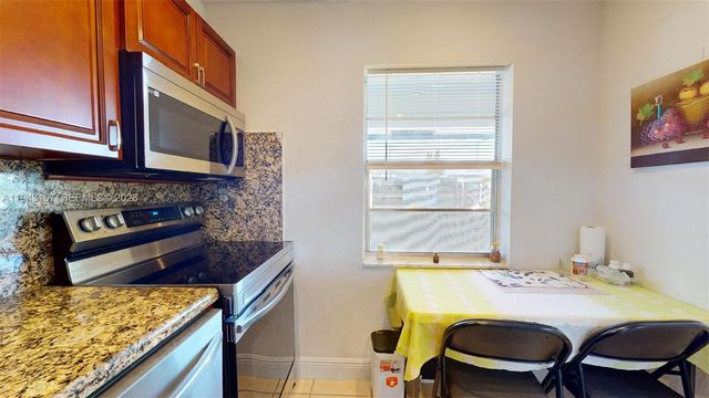 7877 Golf Cir Drive 304, Margate, FL 33063