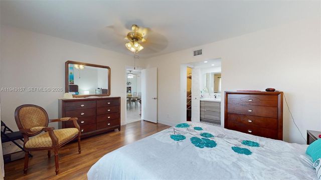 7877 Golf Cir Drive 304, Margate, FL 33063