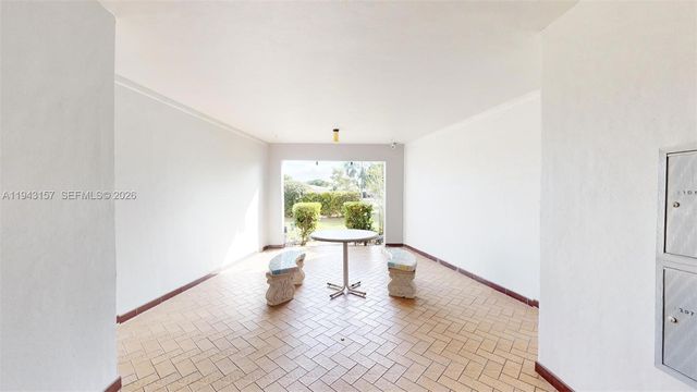7877 Golf Cir Drive 304, Margate, FL 33063