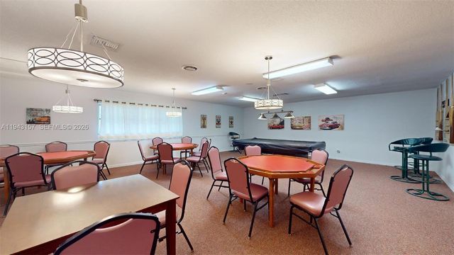 7877 Golf Cir Drive 304, Margate, FL 33063