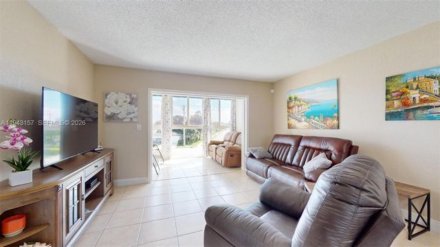 7877 Golf Cir Drive 304, Margate, FL 33063