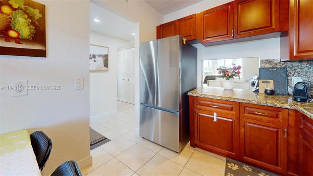 7877 Golf Cir Drive 304, Margate, FL 33063