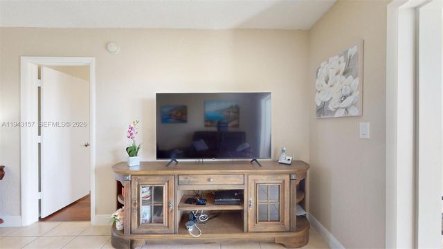 7877 Golf Cir Drive 304, Margate, FL 33063