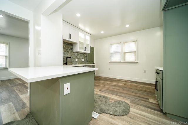 16240 Washburn Street, Detroit, MI 48221