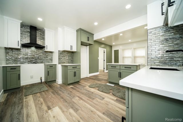 16240 Washburn Street, Detroit, MI 48221