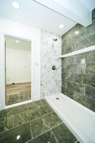 16240 Washburn Street, Detroit, MI 48221