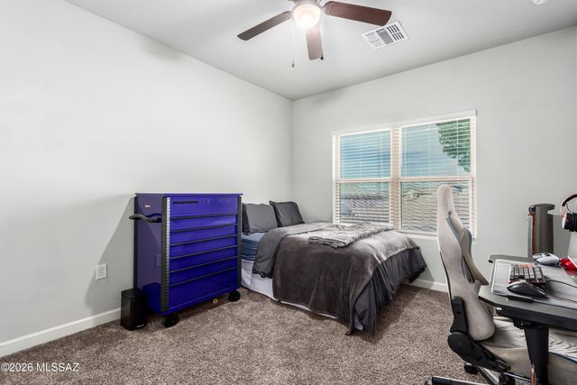 315 W Aberdeen Street, Vail, AZ 85641