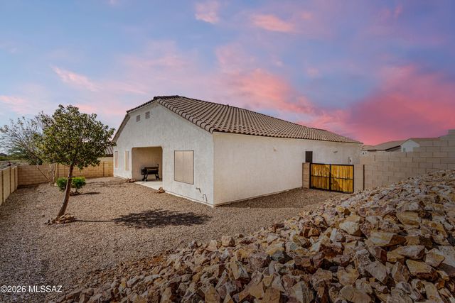 315 W Aberdeen Street, Vail, AZ 85641