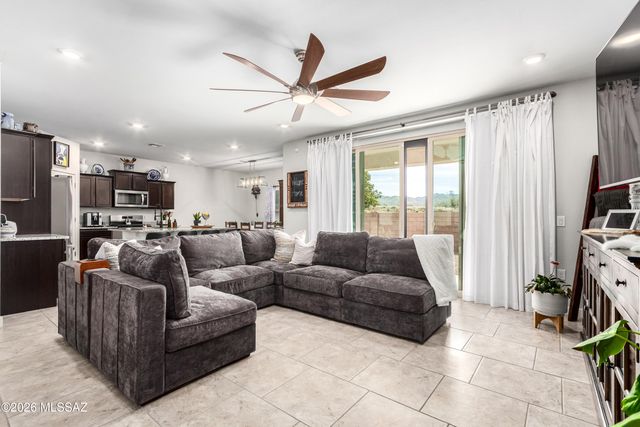 315 W Aberdeen Street, Vail, AZ 85641