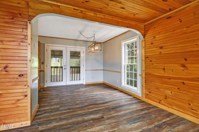 2425 Promise Lane, White Pine, TN 37890