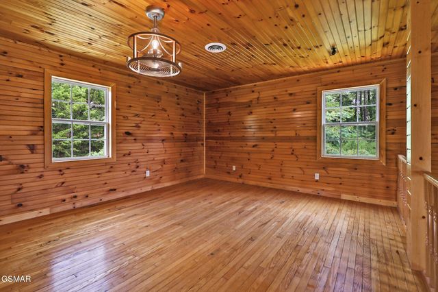 2425 Promise Lane, White Pine, TN 37890