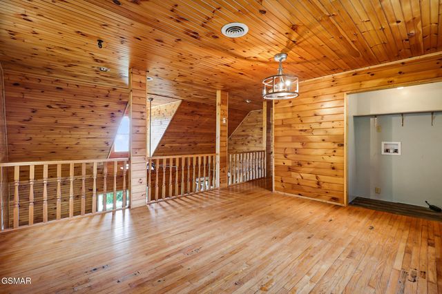 2425 Promise Lane, White Pine, TN 37890
