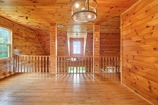 2425 Promise Lane, White Pine, TN 37890