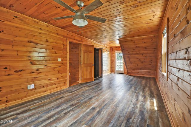 2425 Promise Lane, White Pine, TN 37890
