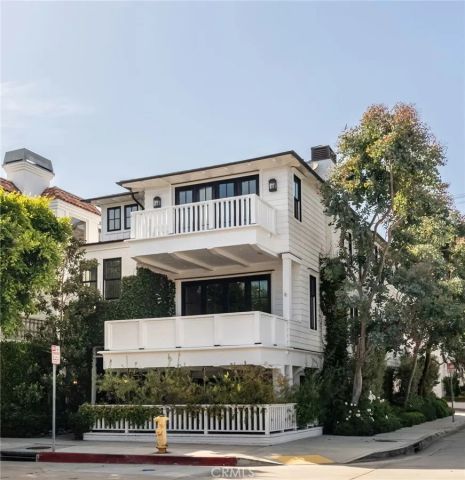 441 3rd Street, Manhattan Beach, CA 90266