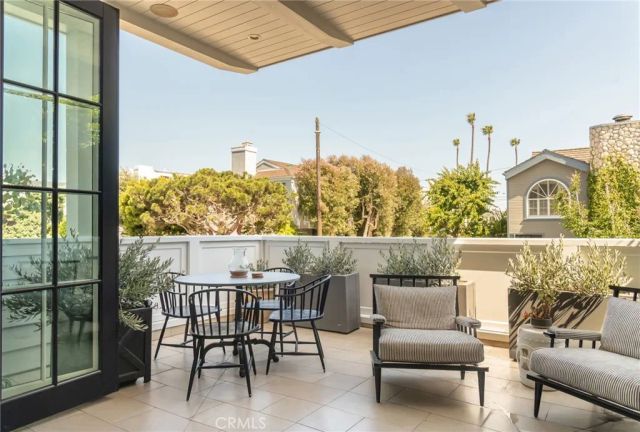 441 3rd Street, Manhattan Beach, CA 90266