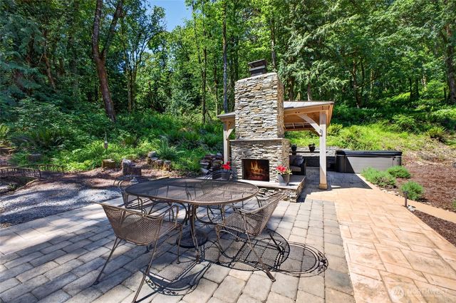 11232 Crescent Valley Dr NW, Gig Harbor, WA 98332
