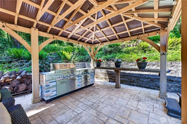 11232 Crescent Valley Dr NW, Gig Harbor, WA 98332