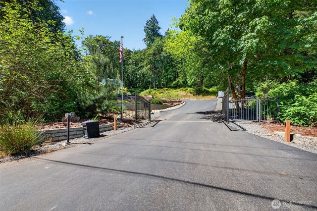 11232 Crescent Valley Dr NW, Gig Harbor, WA 98332