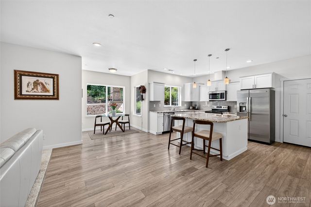 11232 Crescent Valley Dr NW, Gig Harbor, WA 98332