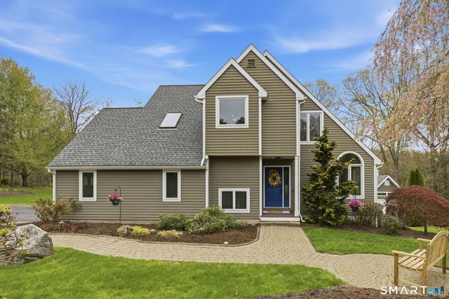 10 Ryans Way, Burlington, CT 06013