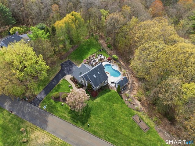 10 Ryans Way, Burlington, CT 06013