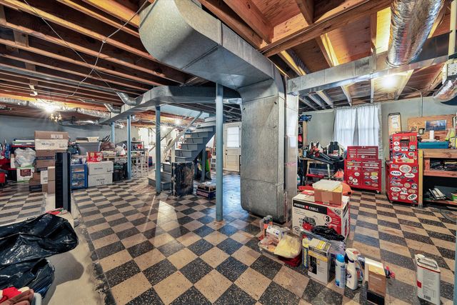 5240 Grandin Road Ext, Roanoke, VA 24018