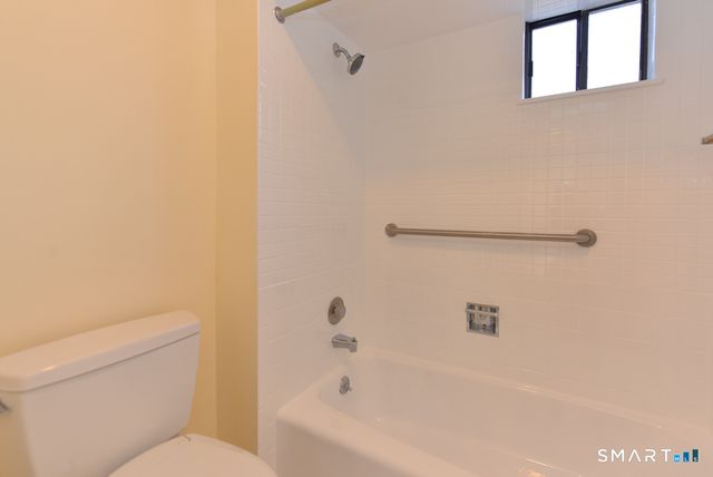 917 Heritage Village A, Southbury, CT 06488