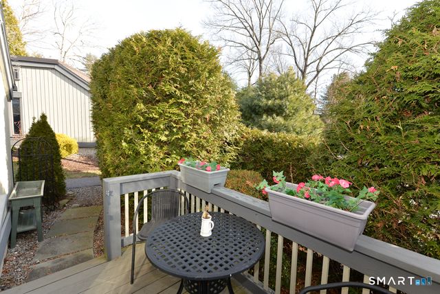 917 Heritage Village A, Southbury, CT 06488