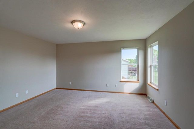 862 Stonefield Drive, Edgerton, WI 53534