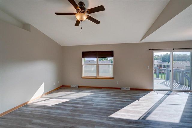 862 Stonefield Drive, Edgerton, WI 53534
