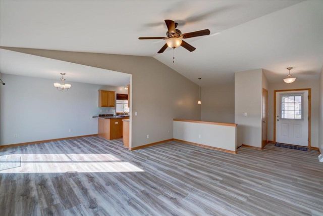 862 Stonefield Drive, Edgerton, WI 53534