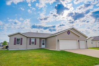 862 Stonefield Drive, Edgerton, WI 53534