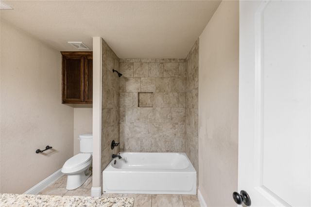 4904 Ridglea Hills Court, Fort Worth, TX 76116