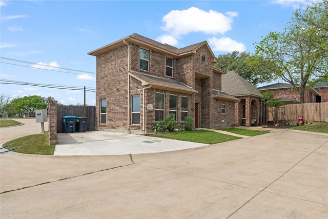 4904 Ridglea Hills Court, Fort Worth, TX 76116