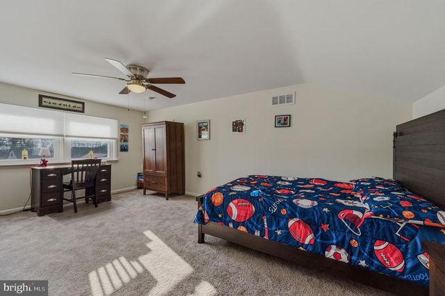 2604 FAULKLAND RD, Wilmington, DE 19808