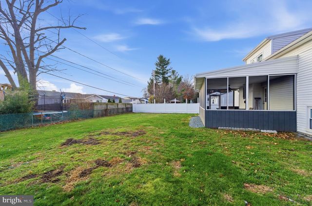 2604 FAULKLAND RD, Wilmington, DE 19808