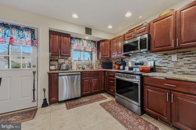 2604 FAULKLAND RD, Wilmington, DE 19808