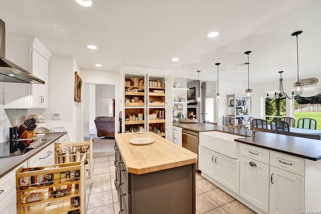 1742 OLD MARION RD, New Braunfels, TX 78130