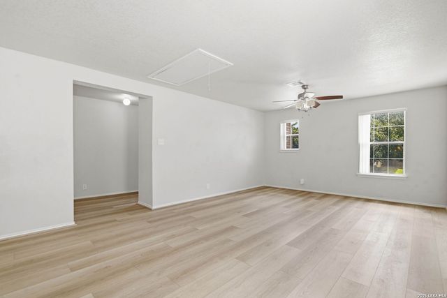 6511 Falcons Heights, San Antonio, TX 78233