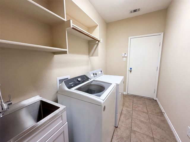 8613 Sunwood Court, Fort Worth, TX 76123